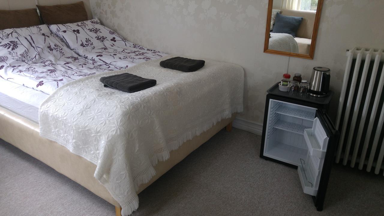 Guesthouse Solgardar آكيورِيْري المظهر الخارجي الصورة